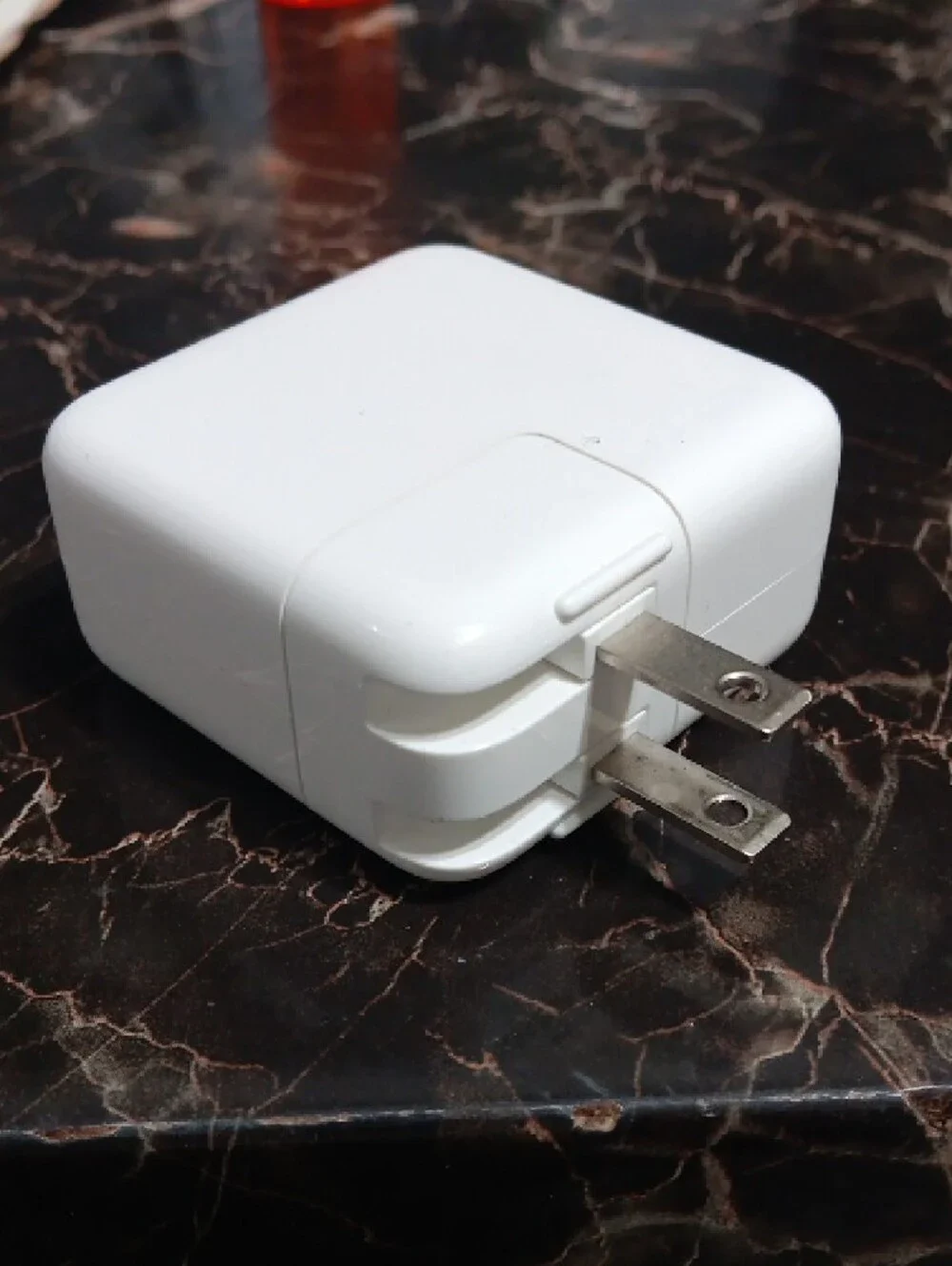 White USB Power Adapter Wall Charger ( For Tablets)